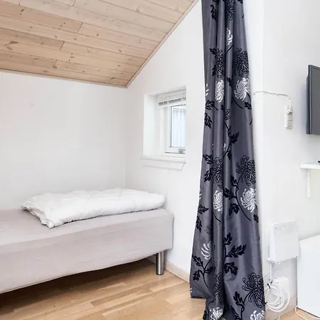 8 Person Holiday In B Rkop